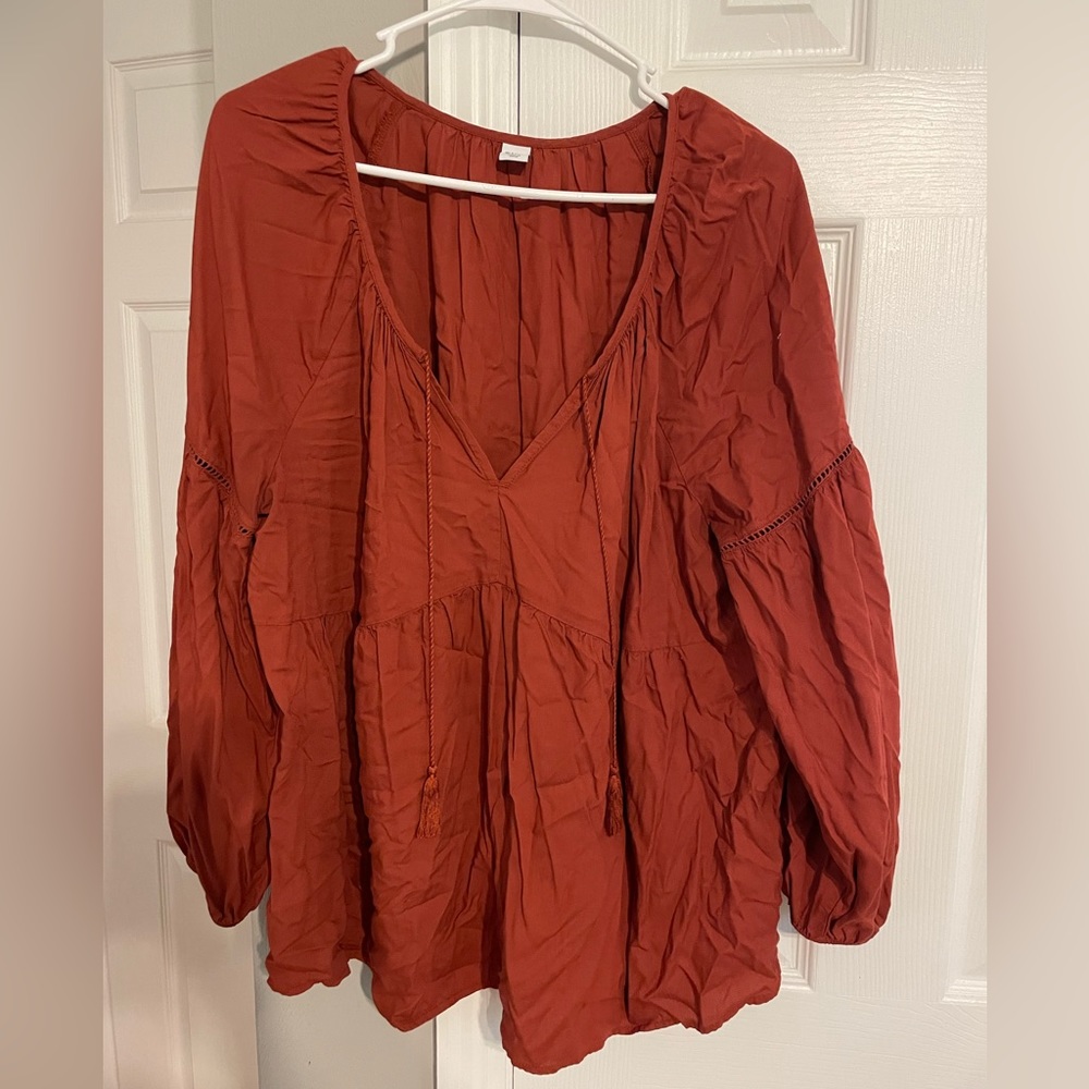 V-Neck top